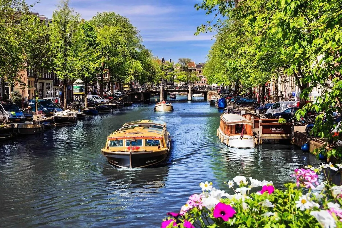 Holiday home Spacious And Cozy House With Affordable Parking Amsterdam Netherlands