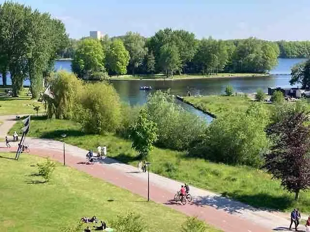 Spacious And Cozy House With Affordable Parking Amsterdam Vakantiehuis